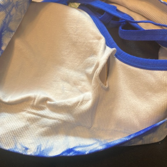 Cascade Sport blue tie dye athletic padded sports bra Summer L 36B 38B no wire - Picture 9 of 9